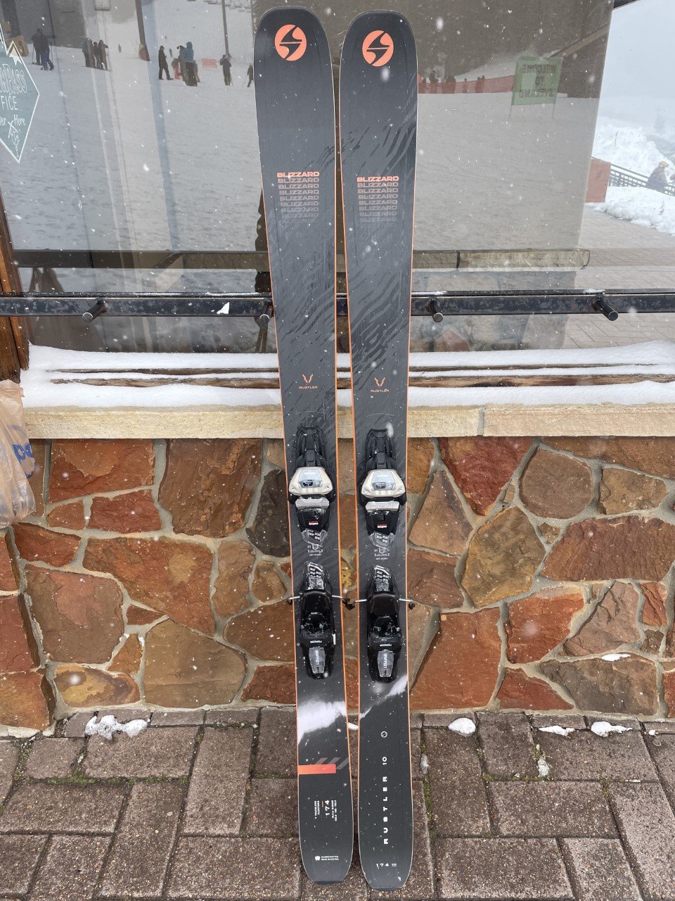 2025 Blizzard Rustler 10 Skis Review